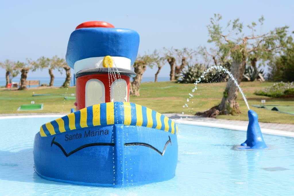 Santa Marina Beach Gazi Екстериор снимка