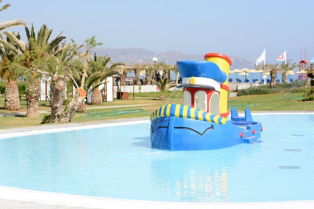Santa Marina Beach Gazi Екстериор снимка