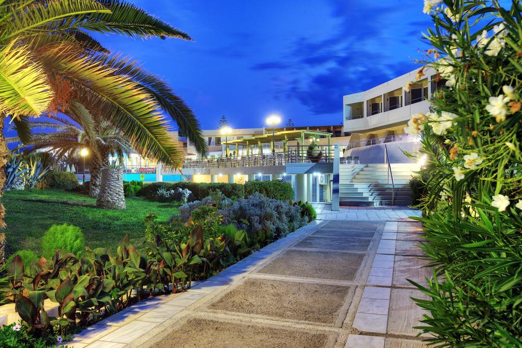 Santa Marina Beach Gazi Екстериор снимка